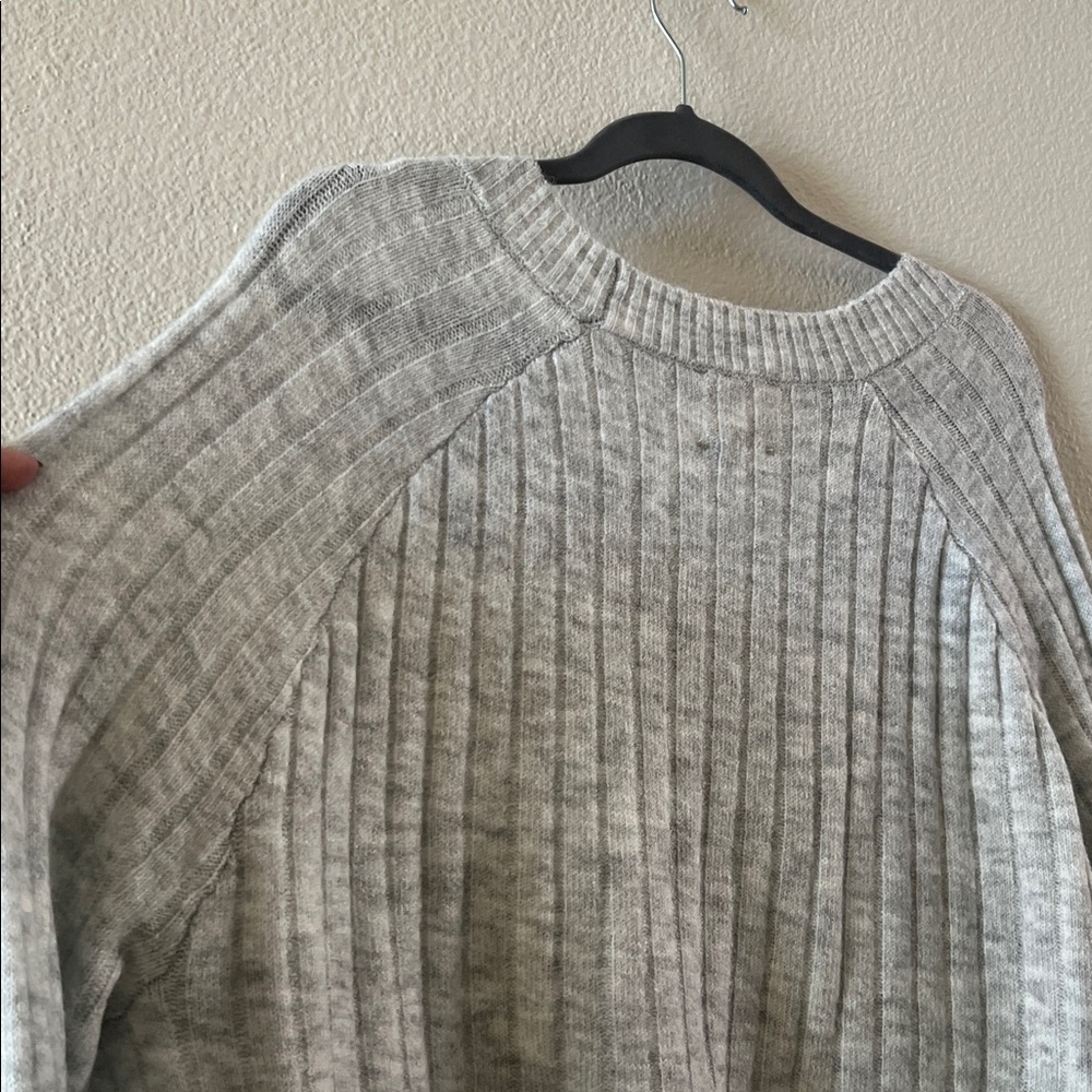 Light Gray Ribbed V-Neck Sweater - Picture 6 of 6